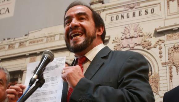 Lescano presentará moción para interpelar a Martín Vizcarra