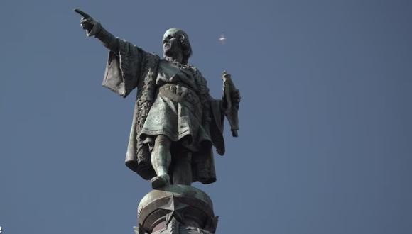 Una estatua de Cristóbal Colón en la ciudad española de Barcelona. (Foto de GIANLUCA BATTISA / El País)