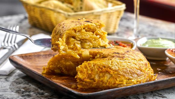 Soberbia tortilla de papas en el menú de Donde Felipe. Las hay con algunos rellenos (recomendamos probar la de pimientos). Fotos: Pocho Cáceres.