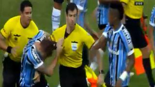 River Plate vs. Gremio: Bressan encaró al árbitro tras sancionar penal con ayuda del VAR | VIDEO