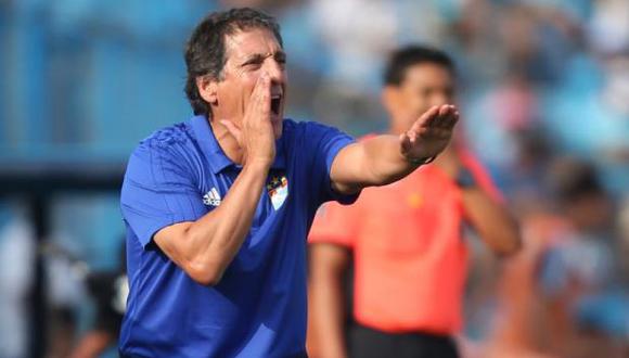 Futbolistas y directiva de Sporting Cristal se encuentran felices por la labor que viene realizando Mario Salas.  “Nos gusta su seriedad y energía en el trabajo”, indicó Federico Cúneo. (Foto: USI)