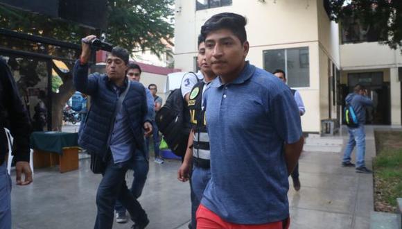 Trujillo: un adolescente y otro sujeto caen con arma empleada para acribillar a policía