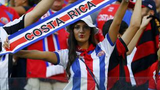 Costa Rica vs. Grecia: las hinchas más bellas en las tribunas
