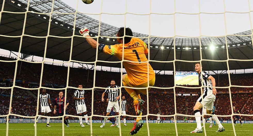 Gianluigi Buffon le negó el segundo gol a Dani Alves. (Foto: Getty Images)