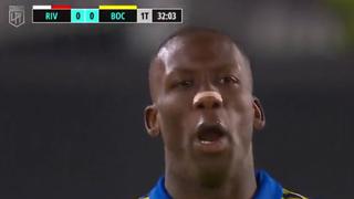 Luis Advíncula recibió una tarjeta amarilla en el River vs. Boca Juniors