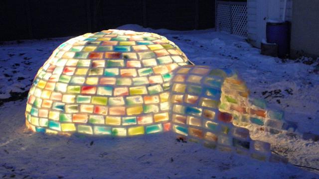 Casa de colores: Mira cómo se construyó este curioso iglú - 1