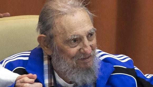 A pesar de que Fidel Castro est&aacute; alejado del poder, muchos cubanos contin&uacute;an admir&aacute;ndolo por haber introducido educaci&oacute;n y servicios de salud universales y gratuitos. (Foto: AP)