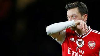 Mesut Özil fue criticado por ex jugadores: “Sin pelota, es uno de los peores del mundo”