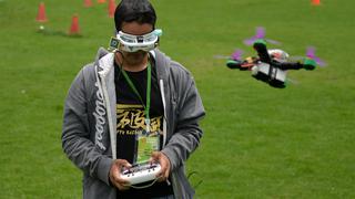 La ley que prohíbe pilotar un dron en estado de ebriedad en Japón