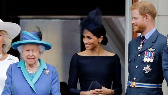 Isabel II del Reino Unido, Meghan y Enrique de Sussex. (Foto: AFP)