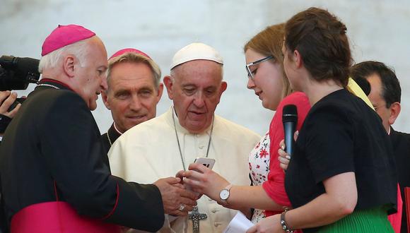 "Hoy la Iglesia necesita ver cómo evangelizar este continente digital", señala Octavio Ruiz Arenas, secretario de Consejo Pontificio para la Nueva Evangelización del Vaticano. (Foto: Reuters)