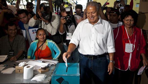 Elecciones en El Salvador: se inicia el conteo de votos