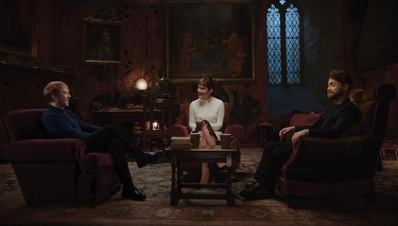 Daniel Radcliffe, Emma Watson y Rupert Grint en “Return to Hogwarts”, un programa especial que conmemora los 20 años de la saga cinematográfica.