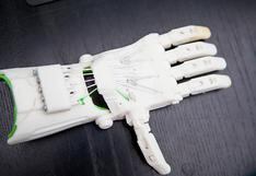 Estudiantes crean material para regenerar huesos por impresión 3D