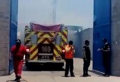 Incendio en Ate moviliza diez unidades de bomberos