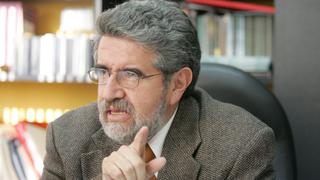PUCP:Efraín Gonzales de Olarte asumirá temporalmente el cargo de rector