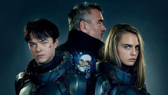 El director Luc Besson protege sus espaldas con los agentes especiales Valerian (Dane DeHaan) y Laurelina (Cara Delevingne), encargados de mantener el orden en todo el universo.