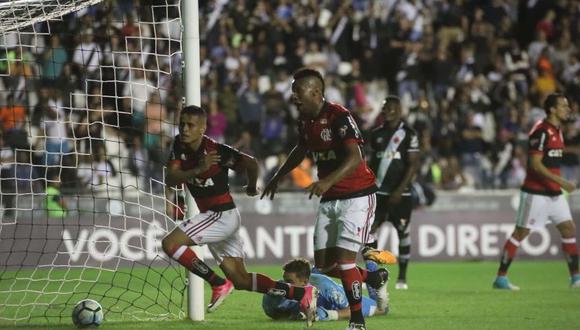 En un partido muy friccionado, Flamengo derrotó a Vasco da Gama por la jornada 12° del Brasileirao. Paolo Guerrero fue cambiado (60') luego de sufrir un fuerte golpe en la cabeza. (Foto: Web Flamengo)