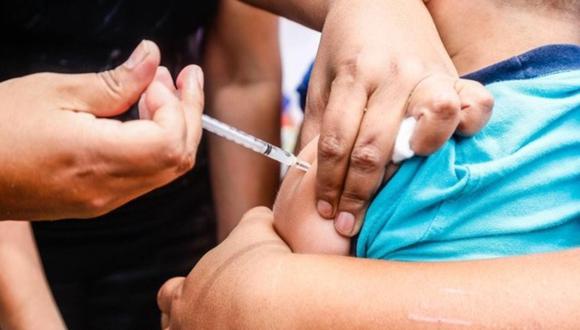 La empresa Moderna está solicitando las autorizaciones para poder vacunar a menos de seis años, uno de los grupos etarios que no han podido recibir la vacuna anticovid en Estados Unidos y otros países a nivel global. (Foto: Andina)