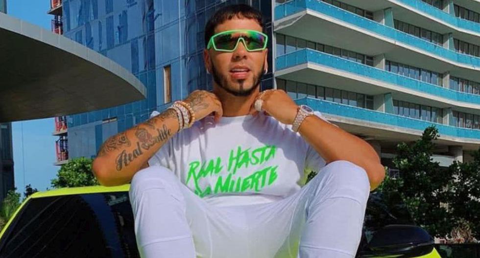 Anuel AA presented the first episode of his documentary 