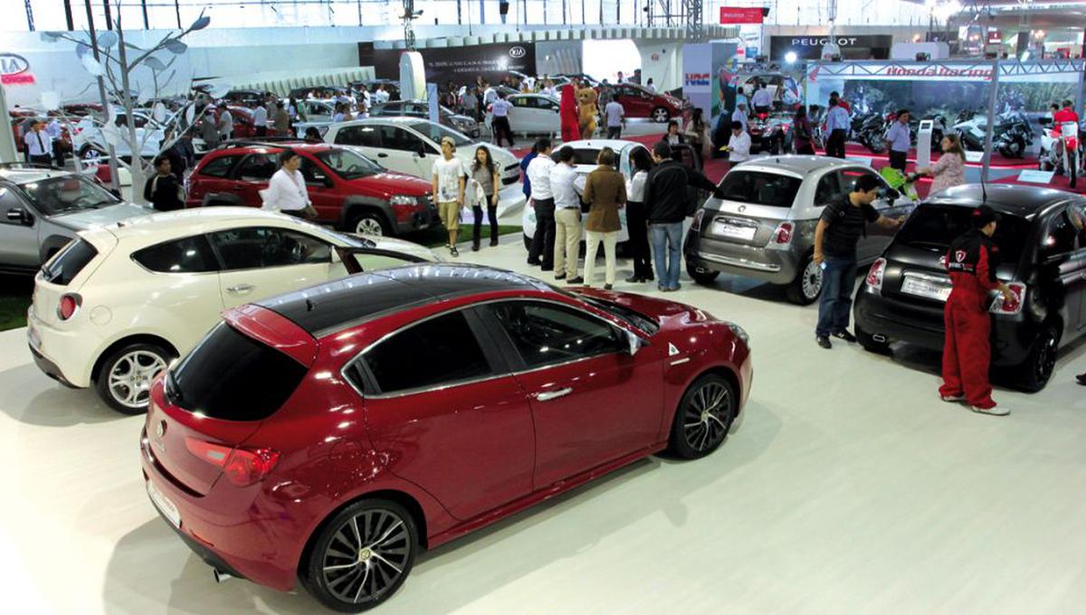 Los fabricantes de autos esperan que se relajen los controles contra la contaminaci&oacute;n. (Foto: El Comercio)