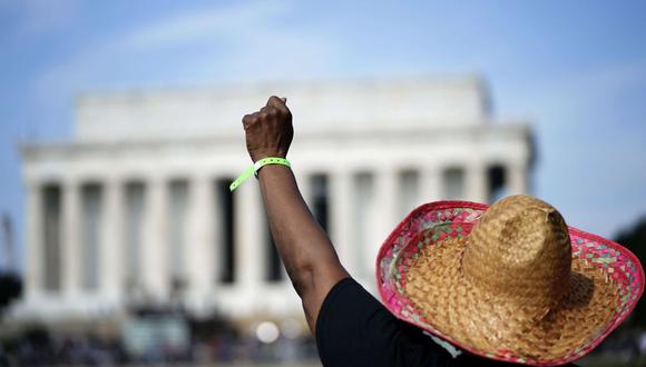 Miles de manifestante han sido convocados para marchar este viernes en el Lincoln Memorial, contra el racismo y la segregaciòn racial en Estados Unidos. (Foto: AFP)