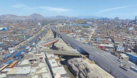 El viaducto 6.3, ubicado a la altura de Caquetá, aún no está culminado. La vía principal podría ser abierta incluso con esta parte pendiente, aunque ello depende de la Municipalidad de Lima.