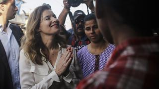 Ex de Hollande se refugia en el corazón de los niños de Bombay