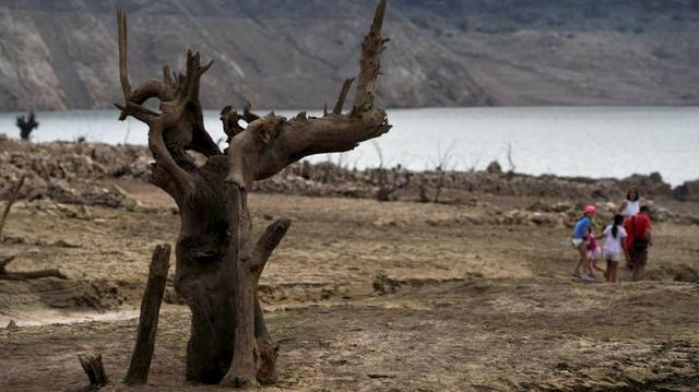 Con este embalse se riegan aproximadamente 50.000 hectáreas de cultivos de maíz, remolacha y lúpulo.. (Foto: Reuters)