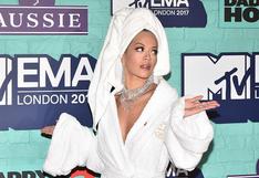 Rita Ora y el sensual albornoz que impactó en los MTV EMA 2017