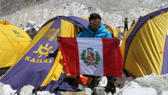 Peruano sobrevive en el monte Everest tras terremoto en Nepal
