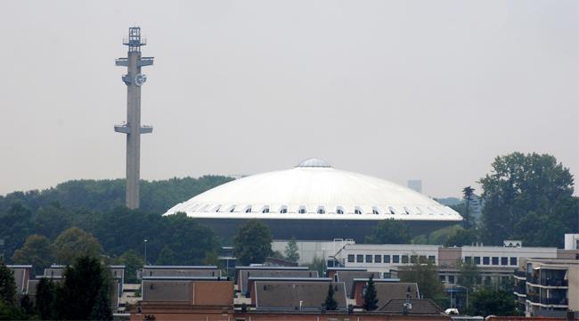 ¿Se puede ver un OVNI en medio de Eindhoven? Conoce el Evoluon - 3