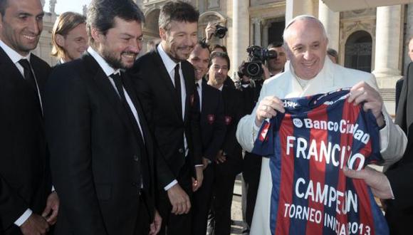 Tinelli contó que le llevarán la Copa al Papa Francisco