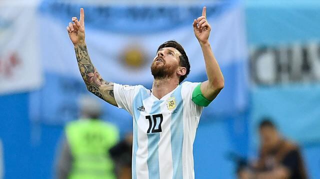 Un batacazo cruzado a los 14 minutos del encuentro ante Nigeria le devolvió el aliento a Messi, y con él a toda la Argentina. Quedó atrás la humillación croata. (Foto: AFP)