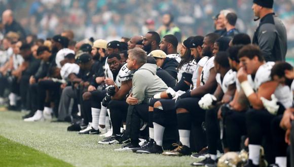 Trump enfureció a las estrellas de la NFL, los dueños de equipos y los oficiales de la Liga el 22 de septiembre después de llamar "hijos de perra" a los jugadores que habían protestado contra la injusticia racial al negarse a respetar el himno estadounidense. (Foto: NFL)
