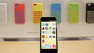 Apple recortó pedidos de iPhone 5C y analistas hablan de "fracaso"
