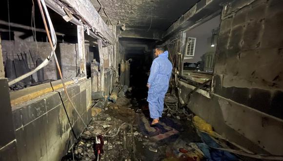 Secuelas de un incendio en el Hospital Ibn Al-Khatib, al sur de Bagdad, Irak, 25 de abril de 2021. (EFE / EPA / MURTAJA LATEEF).