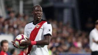 Luis Advíncula: así le fue al peruano ante Barcelona