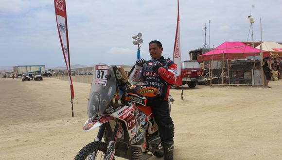 El motociclista peruano figura en la lista de abandonos del Dakar, en la que es su primera salida en tres competencias. (Foto: Christian Cruz Valdivia)