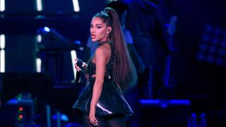 Ariana Grande reaparece con nuevo look tras ausentarse del Emmy