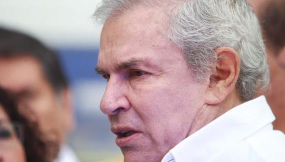 En julio pasado, el alcalde Luis Castañeda respondió el pliego interpelatorio en la web de la Municipalidad de Lima, pero colectivo señaló que sus respuestas fueron incompletas. (Foto: Juan Ponce/El Comercio)