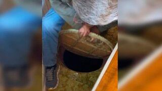 Mujer realiza impactante descubrimiento de un búnker oculto 70 años en su propiedad