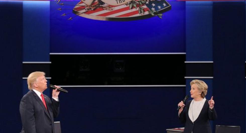 Hillary Clinton y Donald Trump en caliente debate. (Foto: EFE)