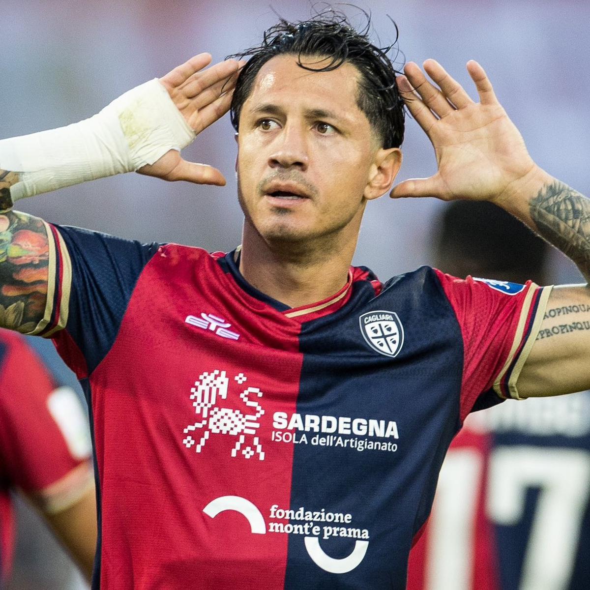 Cagliari, Italy. 08th June, 2023. Gianluca Lapadula of Cagliari Calcio,  Premio Capocannoniere Pablito during Final - Cagliari vs Bari, Italian  soccer Serie B match in Cagliari, Italy, June 08 2023 Credit: Independent