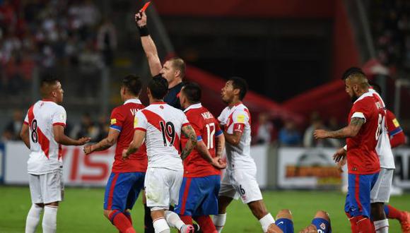 Perú y las ocho últimas expulsiones en partidos contra Chile