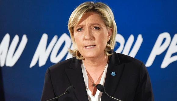 Le Pen propone un 'Brexit' en Francia y reemplazar el euro