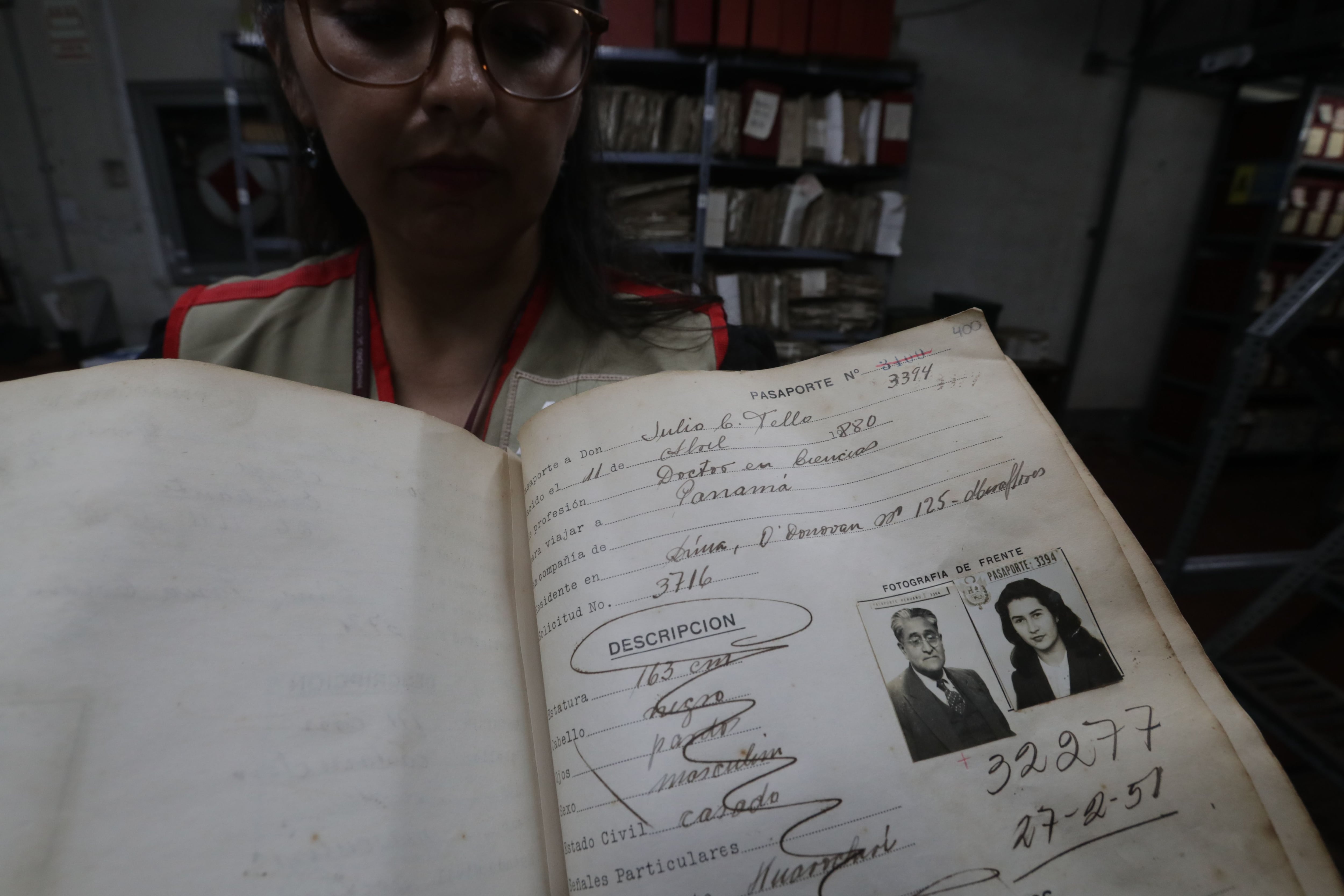 Pasaporte de Julio C. Tello, padre de la arqueología peruana.
FOTOS: ALESSANDRO CURRARINO / EL COMERCIO