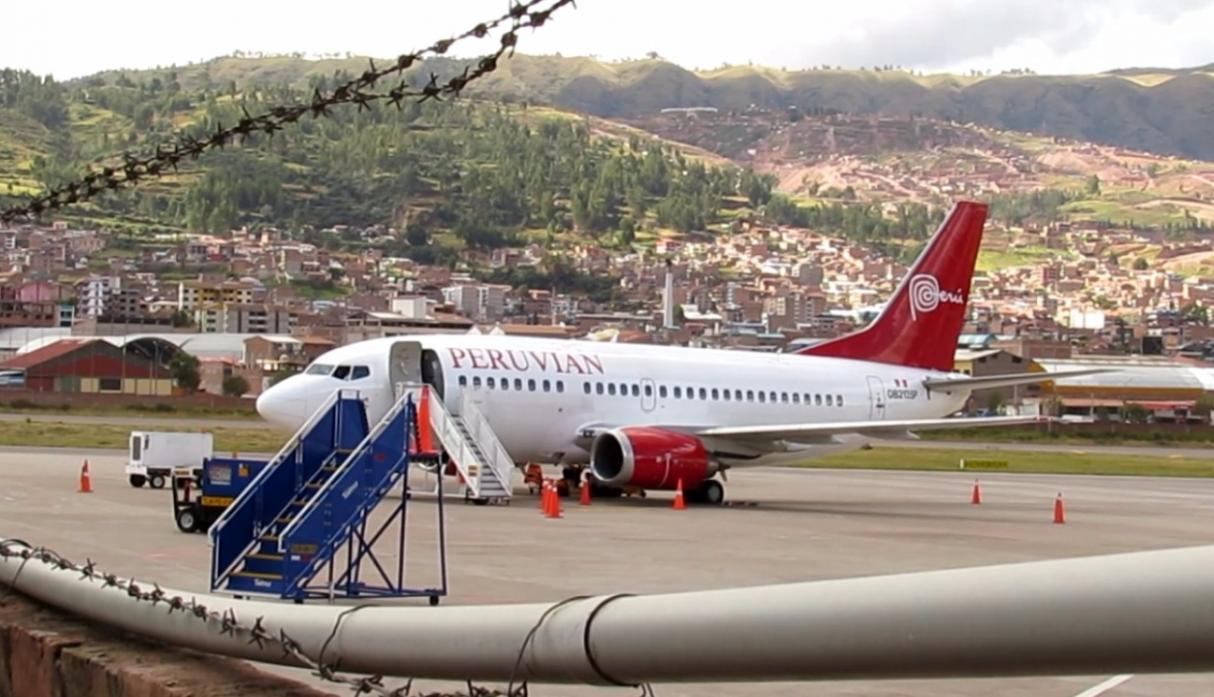 En el puesto 2 se ubica Peruvian Airlines, que registra 73 sanciones en el periodo estudiado. Estas suman 271.58 UIT (S/1,127.057).