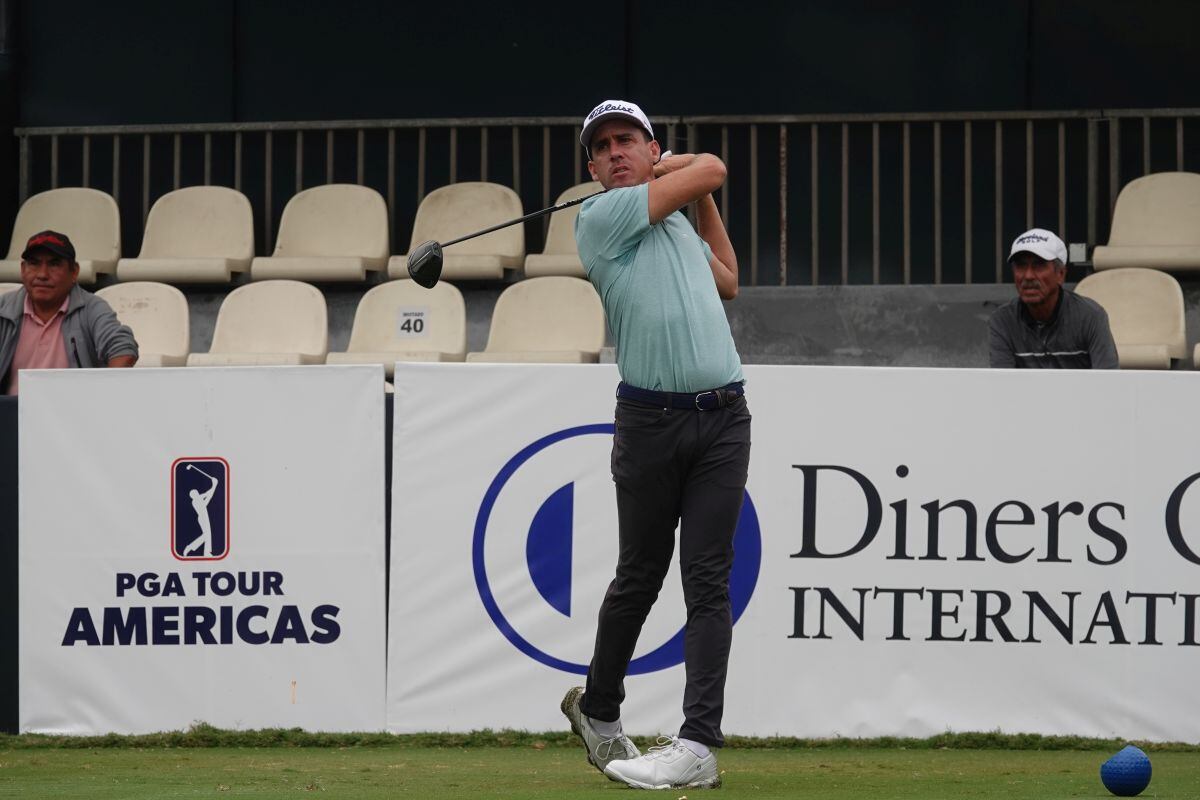 Rodolfo Cazaubón en acción en Los Inkas Golf Club. (Prensa/PGA TOUR)