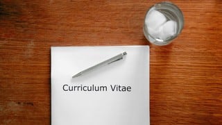 Currículo o currículum, ¿cómo se dice y escribe?